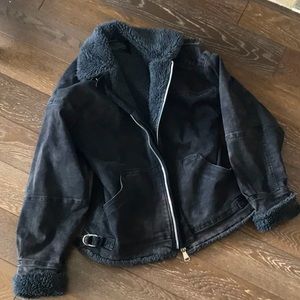 Vitaly Anti-Fit Sherpa x Jet Black size SMALL